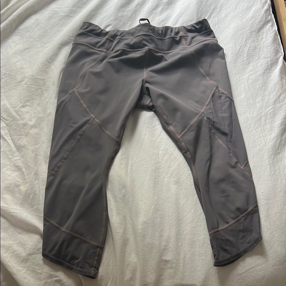 Athleta Light Purple Cropped High Waisted Leggings Mesh Panels